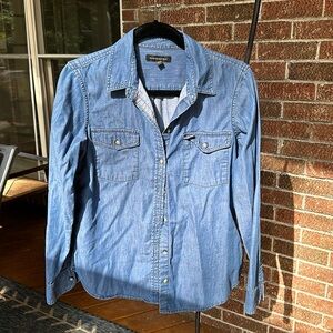 Long sleeve chambray button down from Banana Republic size M